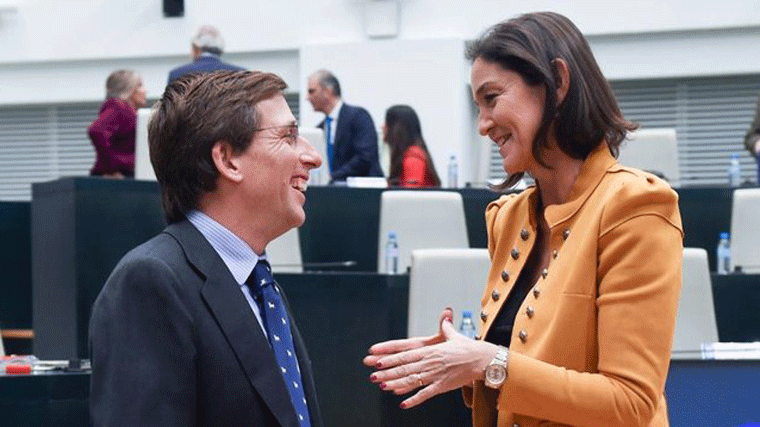 Almeida no quiere 'saber nada' de Maroto hasta una 'disculpa pública y sintácticamente comprensible'.