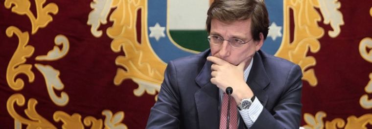 Almeida negocia ya 'sin complejos' los Presupuestos con los carmenistas