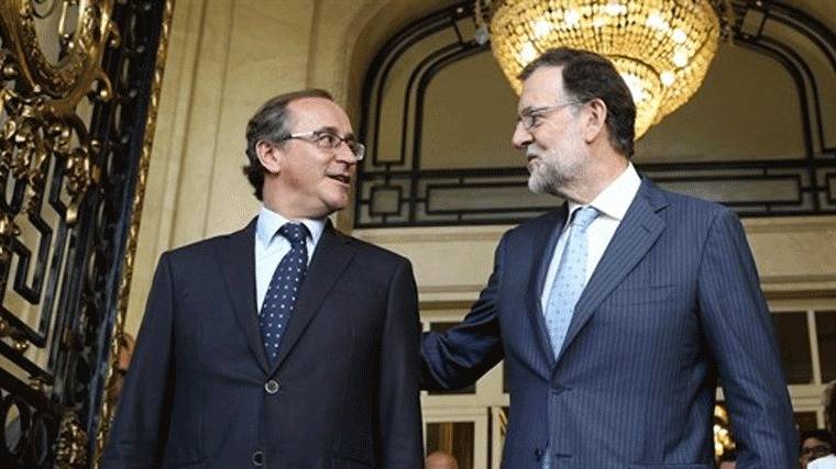 Rajoy obvia el caso Soria en la presentación de la candidatura de Alfonso Alonso