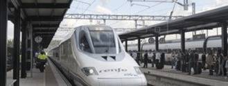 Un maquinista se baja de un tren con 110 pasajeros al 