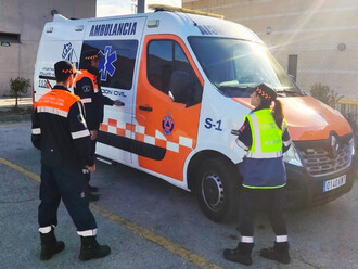 Protección Civil de Collado Villalba activa una ambulancia para atender avisos locales durante el despliegue en Toledo