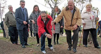 `Un árbol por el Parkinson´ llega al parque de la República