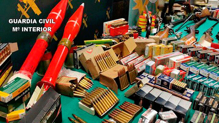 Desmantelado el mayor punto de venta ilegal de municiones de toda España