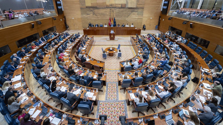 Debate del Estado de la Región: La izquierda convierte a la pareja de Ayuso y Gaza en los grandes protagonistas