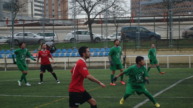 La remodelación del campo de fútbol de C.F. San Fermín se iniciará este año