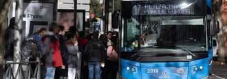 Transportes refuerza un 131% el Metro y más buses desde el viernes por el 'Black Friday' y el arranque de Navidad