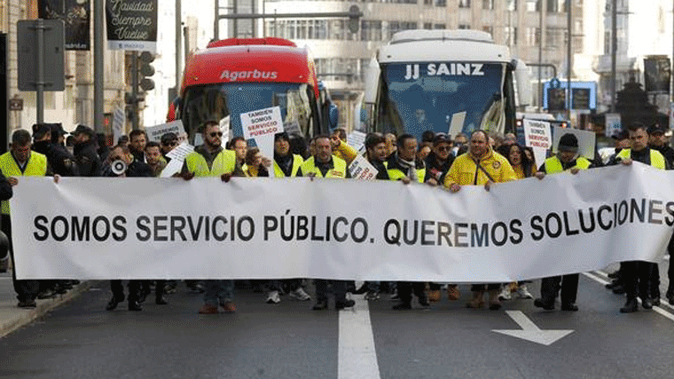 Chalecos amarillos del transporte cubrirán la línea roja de Madrid Central contra la medida