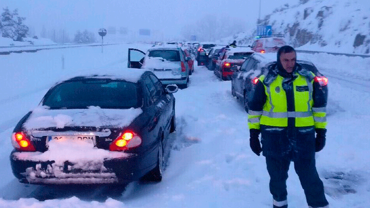 Activado el dispositivo invernal en las vías AP-6, AP-61 y AP-51