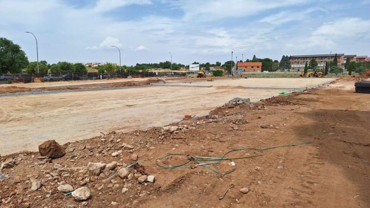 Progreso en la construcción de un nuevo espacio público en El Olivar