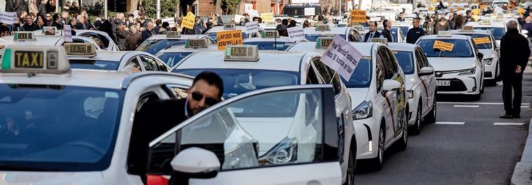 Los taxistas salen a la calle contra la liberación de la Comunidad
