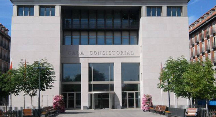 Comisión para indagar en contratos con empresas de la Pünica