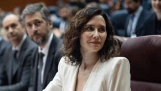 Ayuso acusa a Begoña Gómez de ser 