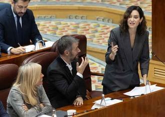 Ayuso se revuelve y espeta al PSOE que coloque una placa en Ferraz que rece 