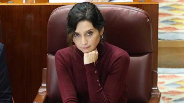 Ayuso critica que se hayan 'malinterpretado' sus palabras sobre inmigración, mientras el PP cierra filas con la presidenta madrileña