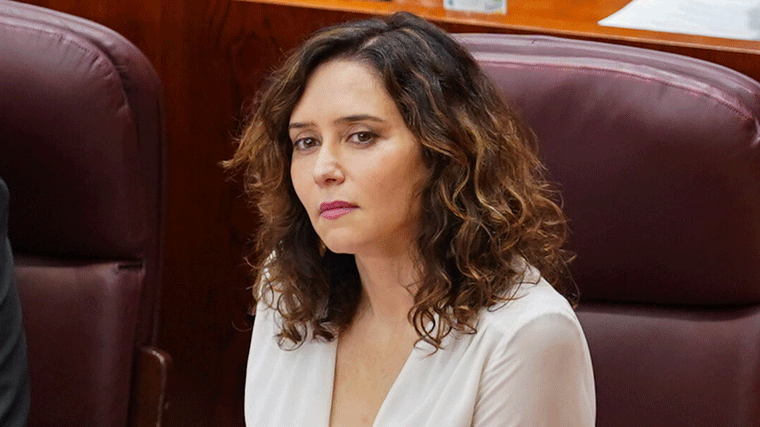 Ayuso carga contra Vox: Está 'siempre en una profunda crisis' y que 'nacieron para ir contra el PP'