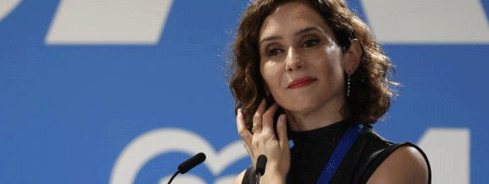 Ayuso cierra filas con el liderazgo de Feijóo y se desmarca de Aguirre
