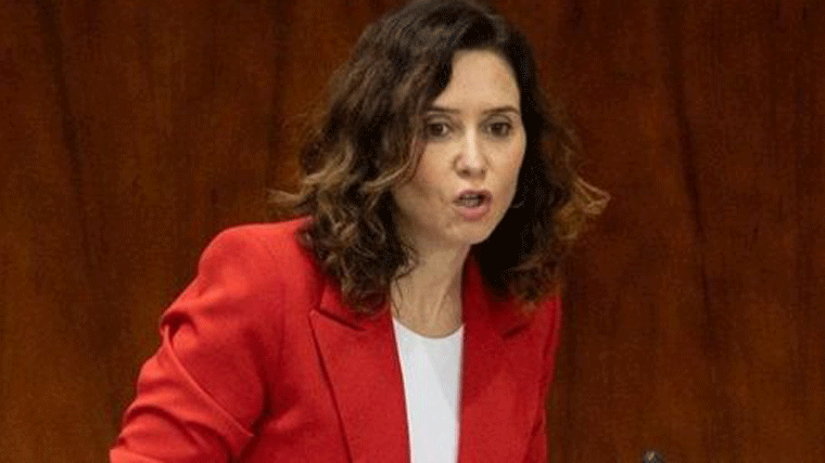 Ayuso ironiza tras las palabras de Sánchez sobre que los jueces ayudan al PP: 'Hay que ser jetas'