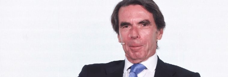 Aznar vuelve a los clásicos y agita la polémica: 'Tras la salida masiva de etarras y el blanqueo de Bildu, viene la consulta'