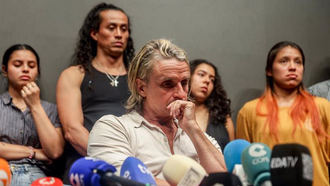 Los 17 bailarines becados de `Malinche´denuncian a la Policía por 