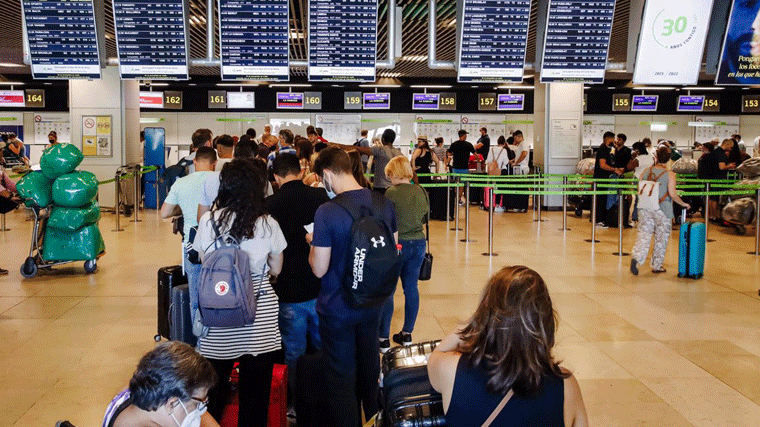 Operación salida: El aeropuerto de Barajas operará 4.155 vuelos este fin de semana