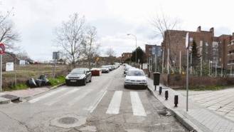 Piden al Ayuntamiento de Madrid que arregle el pavimento de las calles de El Barral