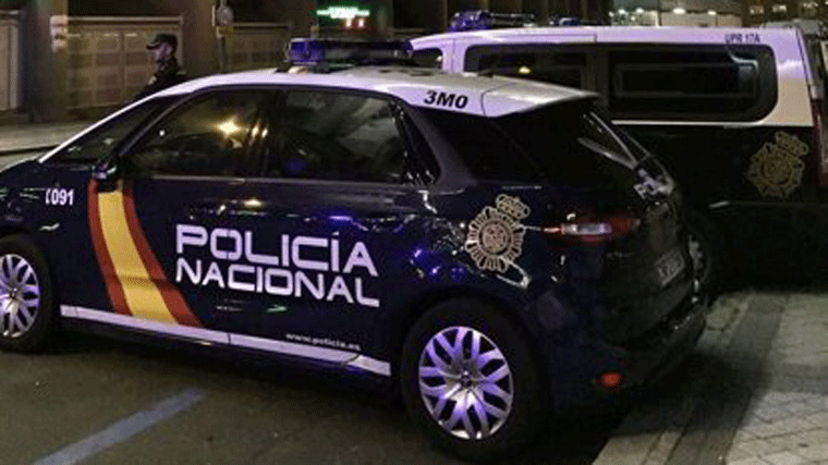 Cuatro ladrones roban 13.000 € tras reventar con explosivos un cajero en el barrio del Pilar