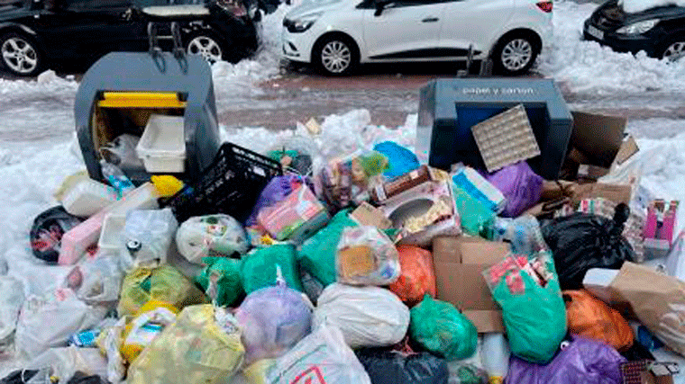 Plan urgente de limpieza de alcantarillas, mientras alertan de la proliferación de plagas por las basuras