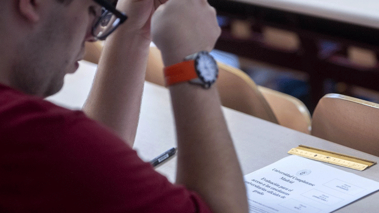 Universitarios madrileños podrán acceder a más de 3.200 becas de excelencia