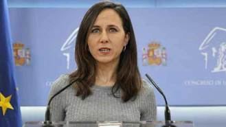 Belarra insta a Ayuso y al Gobierno de Sánchez a retirar medallas a Julio Iglesias: 'El mensaje debe ser claro'