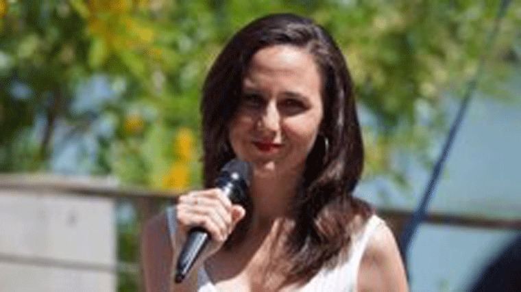 Una mujer crítica con la Ley Trans irrumpe en mitin de Belarra y ella responde con que 
