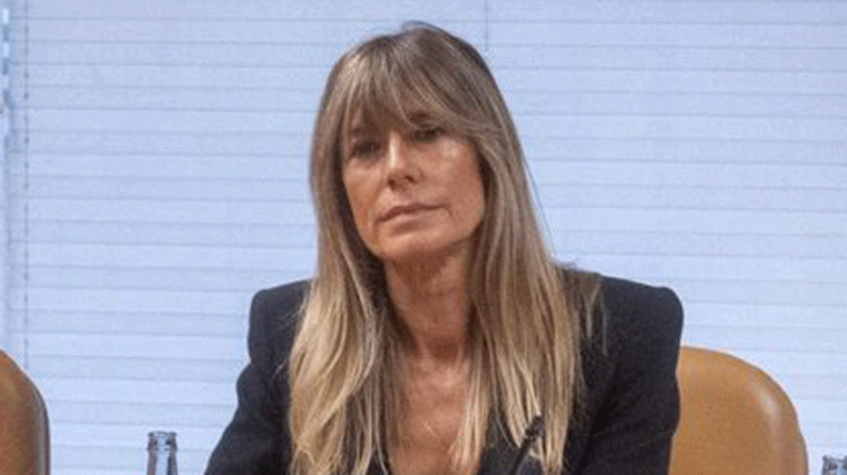 El juez Peinado pide la Complutense que aclare quién contrató a la excoordinadora del máster de Begoña Gómez