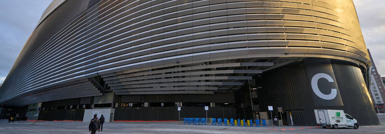 MM denuncia una 'privatización encubierta' en e entorn del Bernabéu, Cibeles lo niega