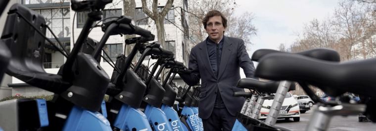 Bicicletas extraviadas de Bicimad aparecen en urbanizaciones privadas