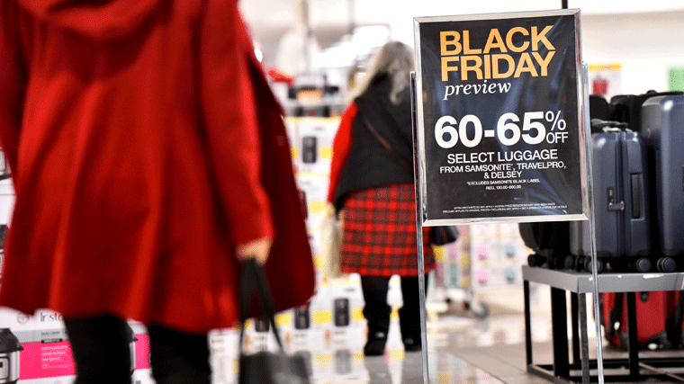 La OCU advierte que los precios subieron un 3,3% en el 'Black Friday'