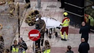 Tres días de luto oficial recordarán a los bomberos fallecidos en el incendio del garaje