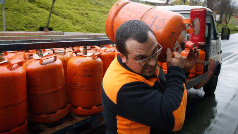 El precio de la bombona de butano cae un 3,2%, hasta los 16,14 euros