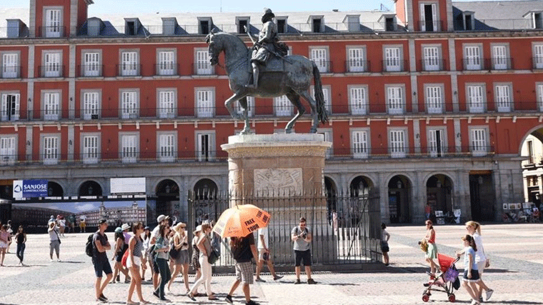 La Comunidad abre el plazo para pedir los bonos turísticos de hasta 600 €