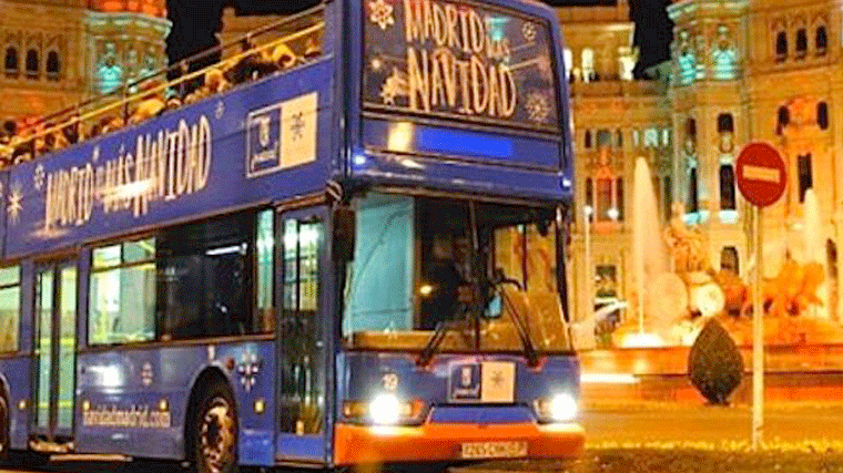 El Bus de la Navidad vuelve a las calles de la capital para ver las lueces de forma 'segura'