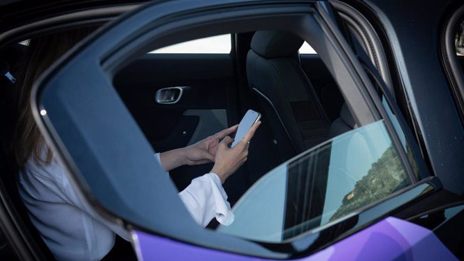 Cabify pondrá en marcha nuevas licencias en Madrid después del verano