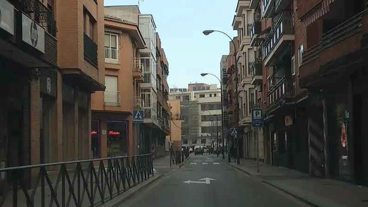 Cortada la calle Manzana por obras con cuatro líneas de autobús afectadas