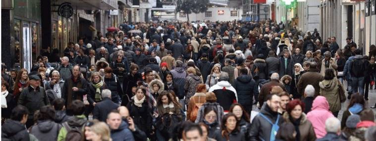 Madrid activa sus calles de único sentido para peatones en Sol