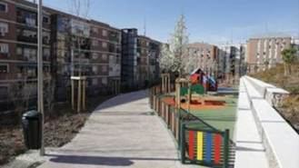 Caminos peatonales, calistenia y zonas estanciales para revitalizar la calle Unamuno, en Ciudad Lineal