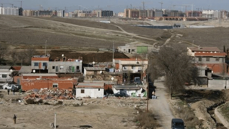 Los niños de la Cañada piden a Carmena transporte, biblioteca y parque de juegos