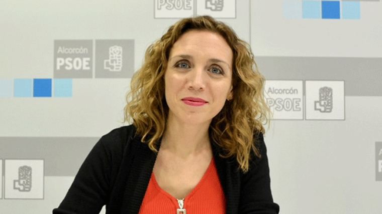 La concejala de Hacienda, Calendaria Testa, se presenta a las primarias del PSOE