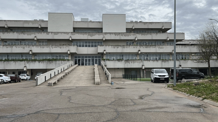 El Pleno rechaza el modelo de La Cantueña y alerta del riesgo de 'hacianamiento' de menores