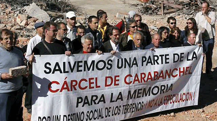 Vecinos envian cartas a La MOncloa para que se cree un 'verdadero' centro de memoria en la cárcel de Carabanchel