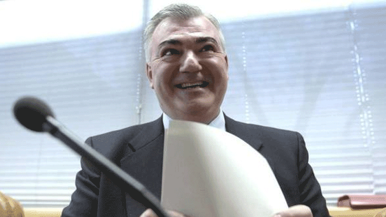 Mayor Oreja abre los interrogatorios a la cúpula del Gobierno Gallardón