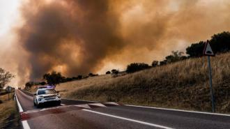 Incendios en Madrid: pueblos desalojados y carreteras cortadas por el fuego