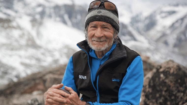 Carlos Soria comenzará a escalar con 79 años el Dhaulagiri este lunes