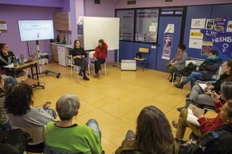 Actividades de empoderamiento femenino en abril: talleres de tejido, ciclismo y música